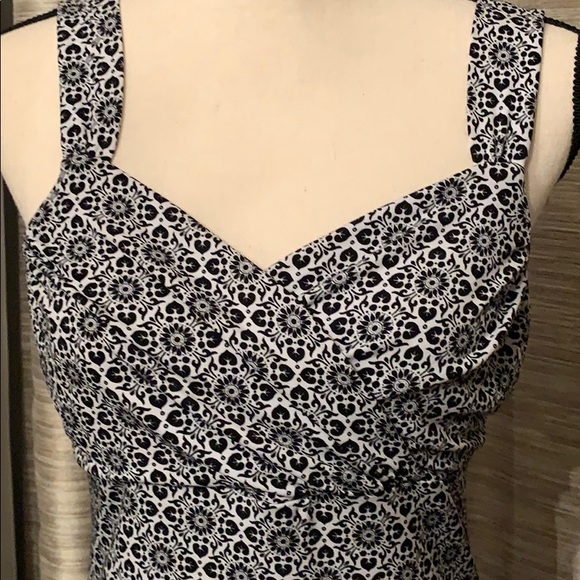 White House Black Market Blouse - Picture 3 of 7